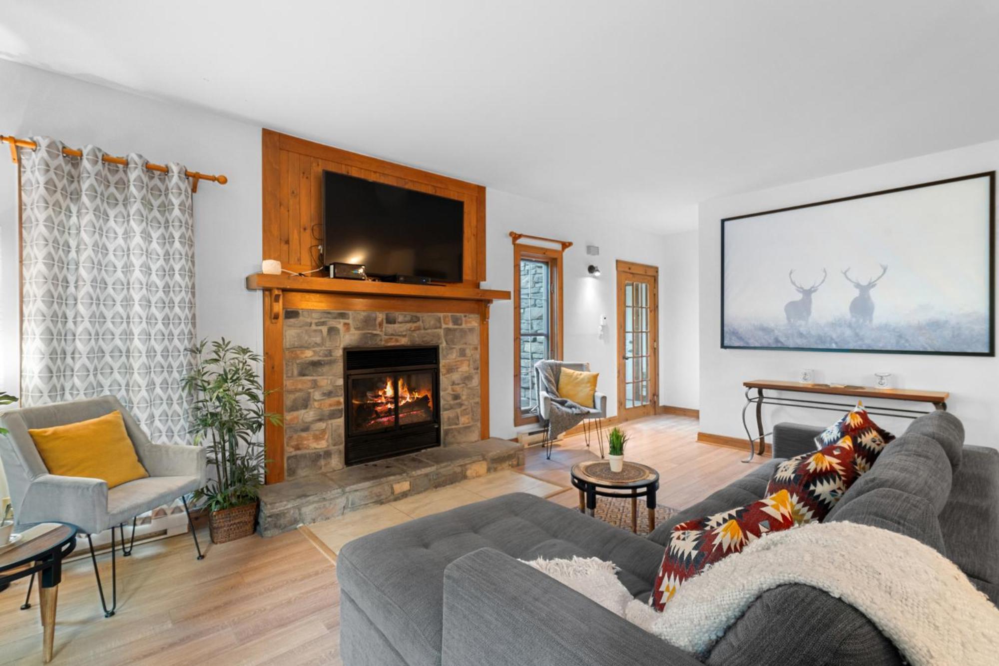 Les Falaises Tremblant - Ski Inout Condo W2Bdrs Mont-Tremblant Eksteriør billede