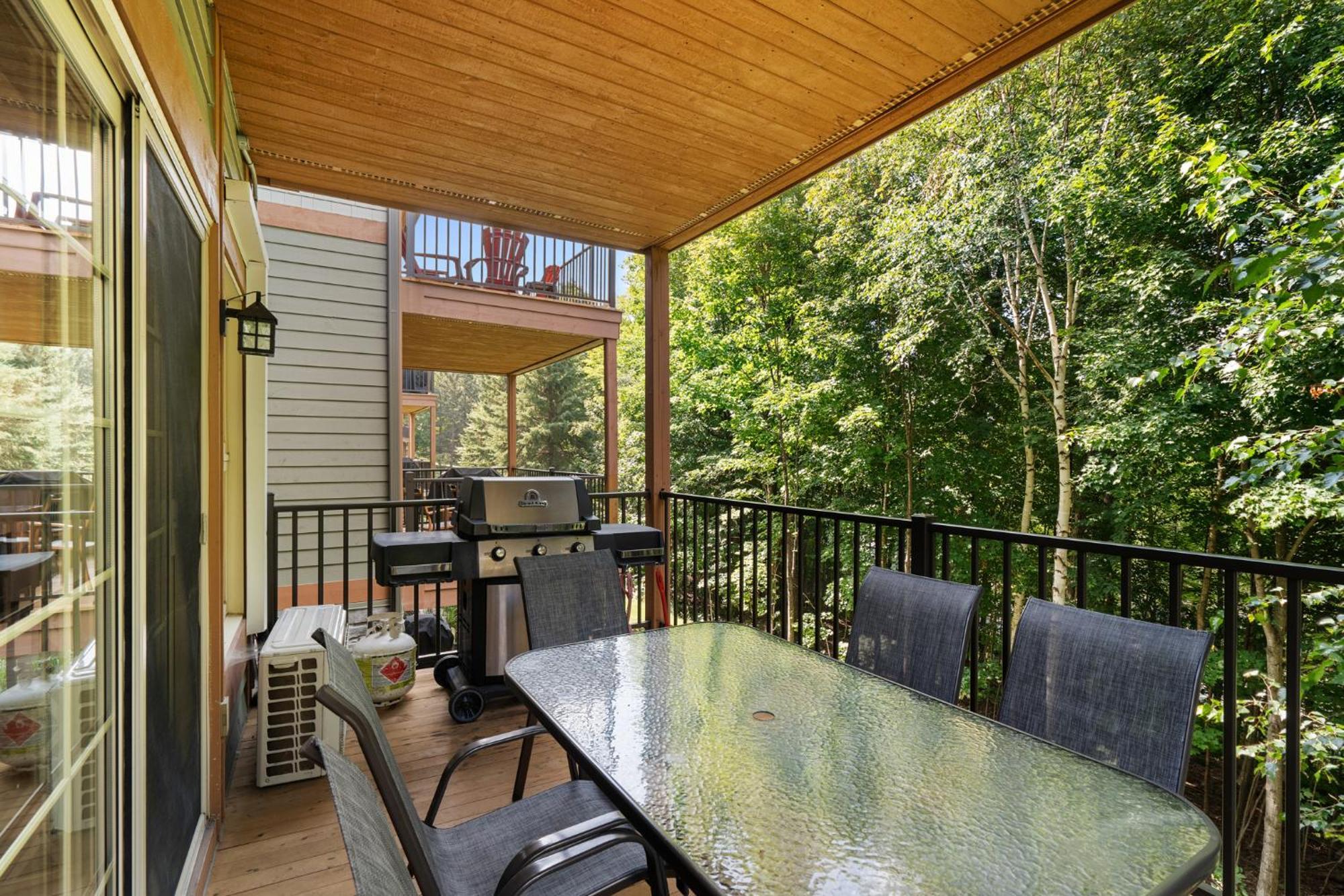 Les Falaises Tremblant - Ski Inout Condo W2Bdrs Mont-Tremblant Eksteriør billede